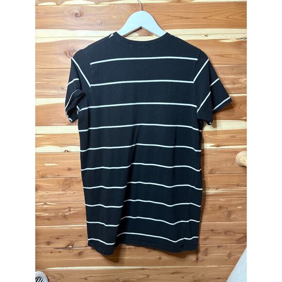 Brandy Melville Black White Striped One Size Tee Crewneck Classic - Picture 6 of 8